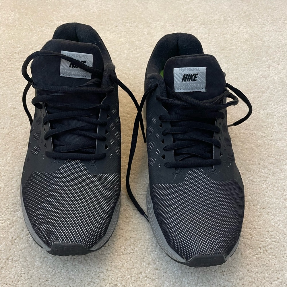 Nike Black Running Shoes Sz 8